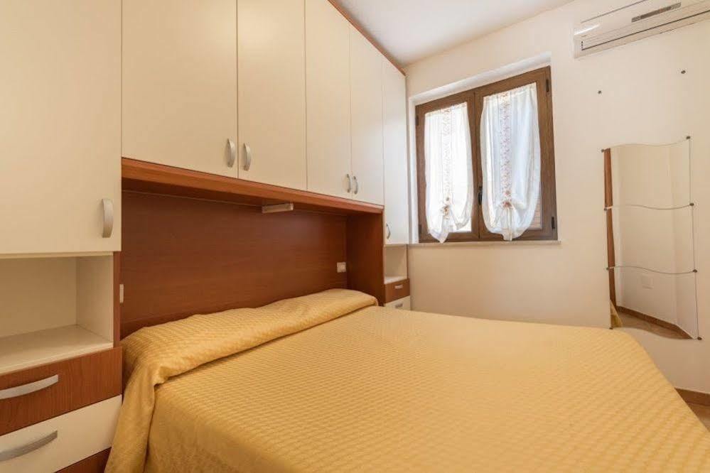 Residence Blue Pearl Камерота Екстер'єр фото